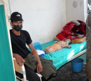 कोरोना संक्रमण : बाजुरा जिल्ला अस्पतालका बेड बालबालिकाले भरिए